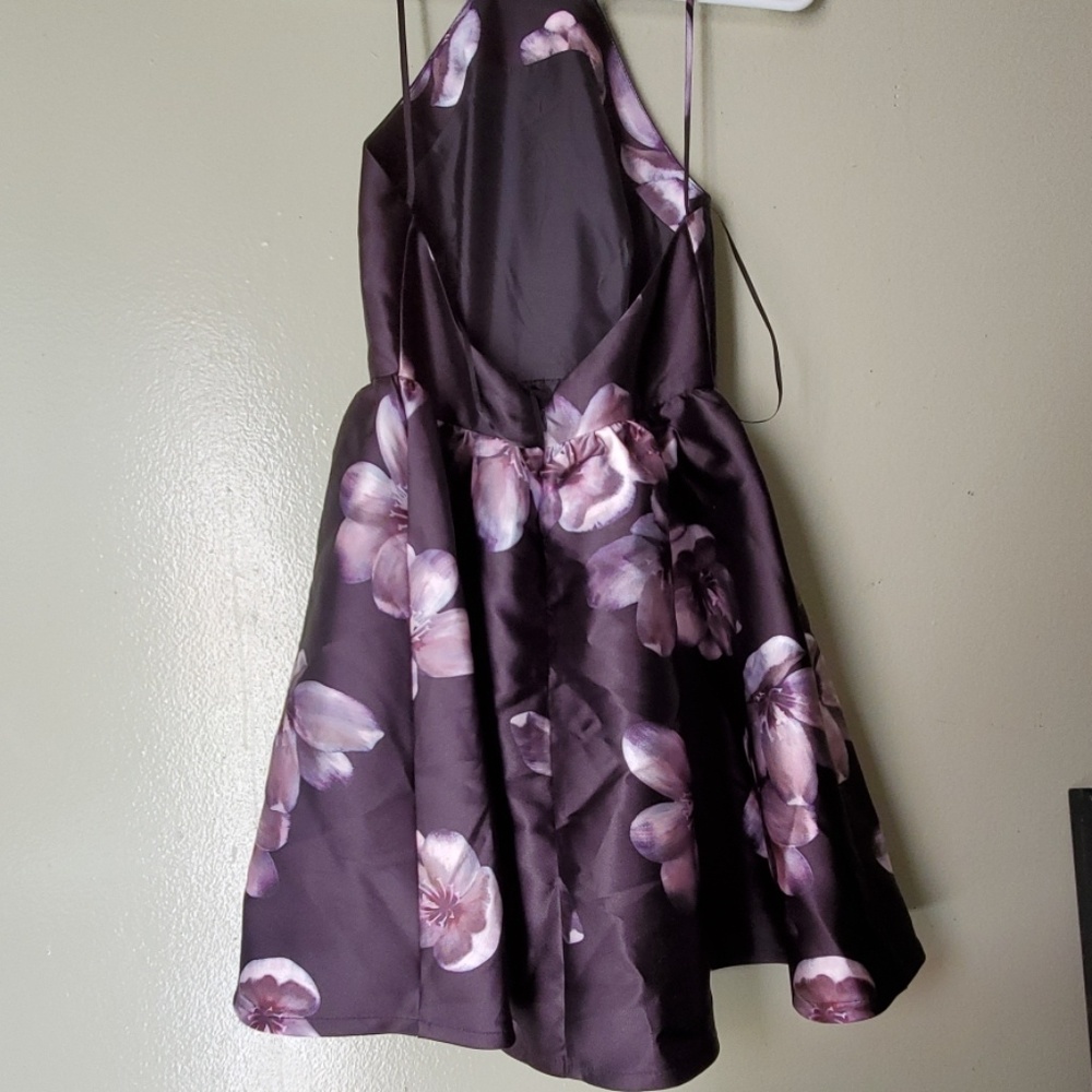 Lulu's botanical bliss backless dress - Picture 5 of 8